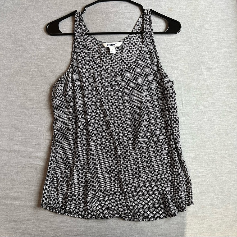 black & white tank top